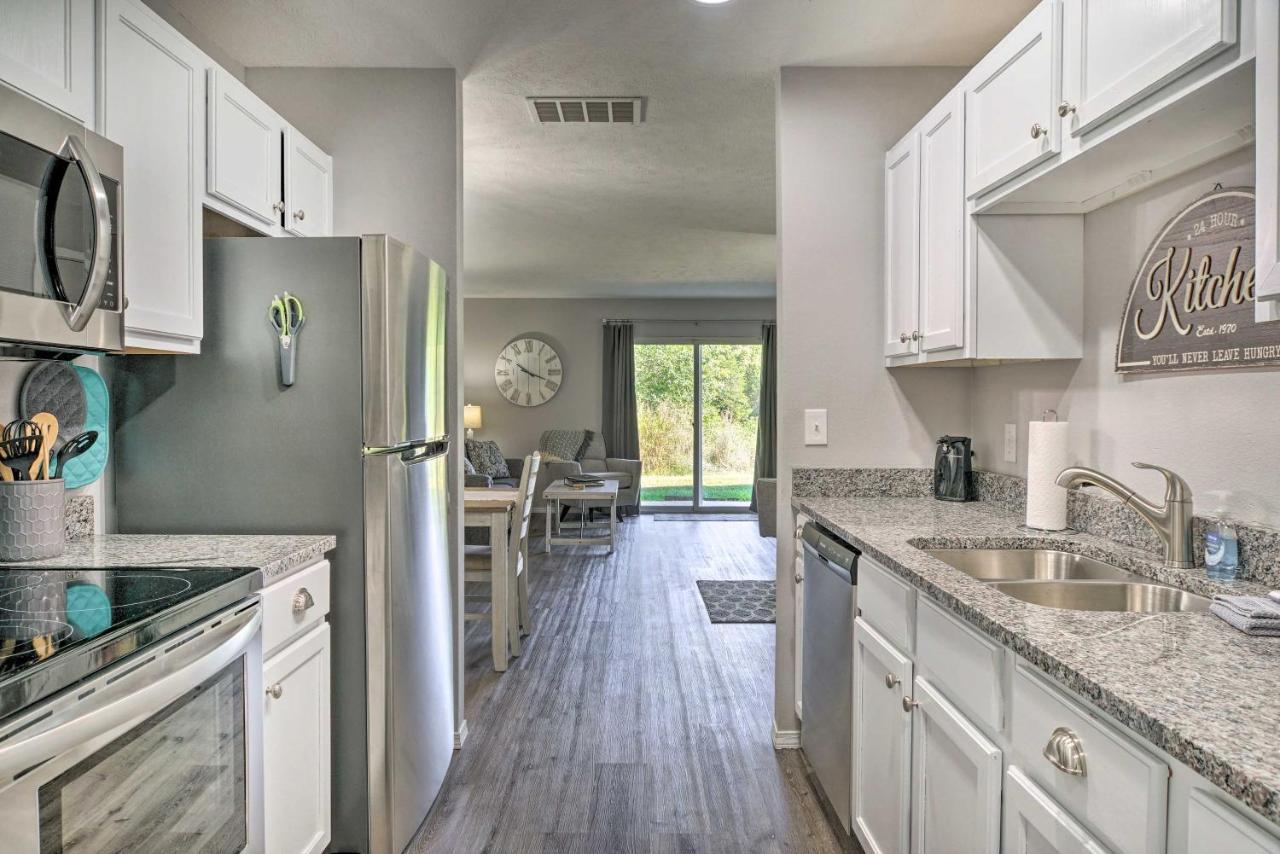 Cozy Condo With Pool Access, 5 Mi To Table Rock Lake Branson Esterno foto