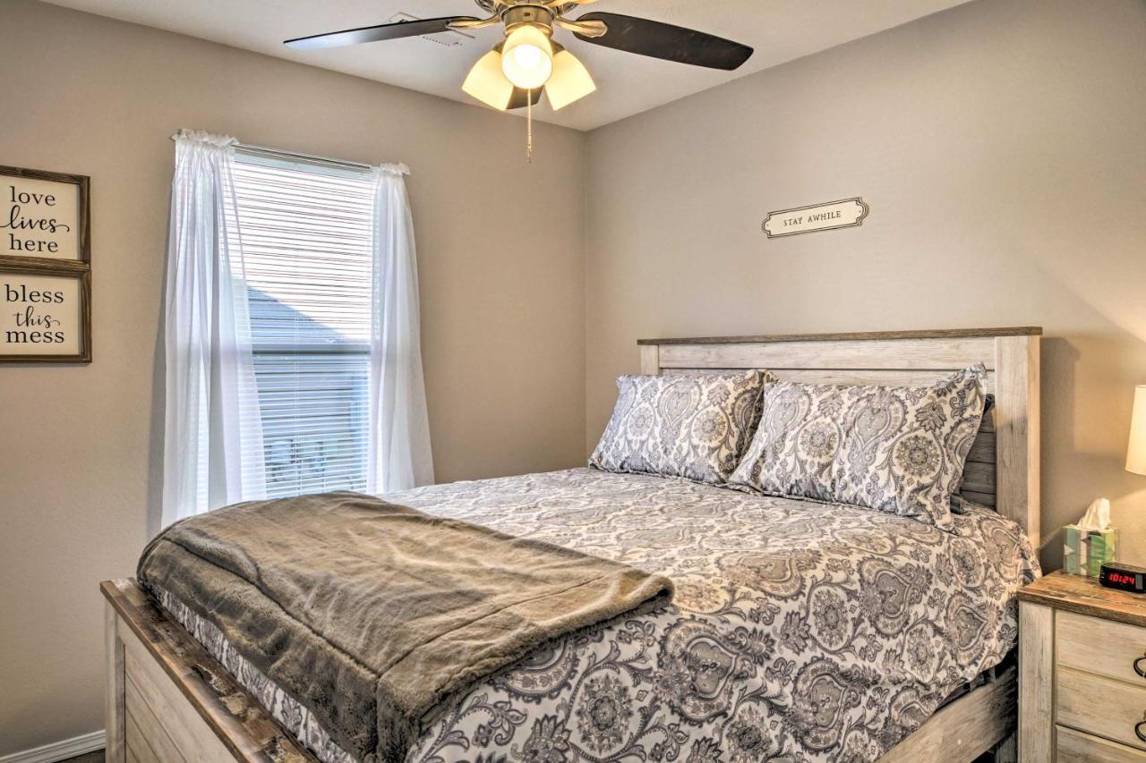 Cozy Condo With Pool Access, 5 Mi To Table Rock Lake Branson Esterno foto