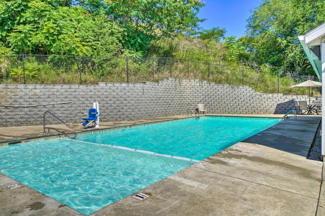 Cozy Condo With Pool Access, 5 Mi To Table Rock Lake Branson Esterno foto